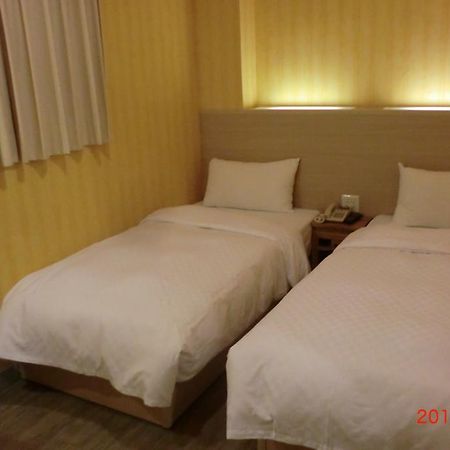 Hotel Skoal Kaohsiung Exterior photo
